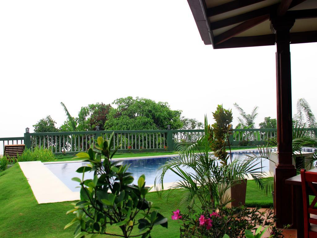 Hotel The View Ella Esterno foto